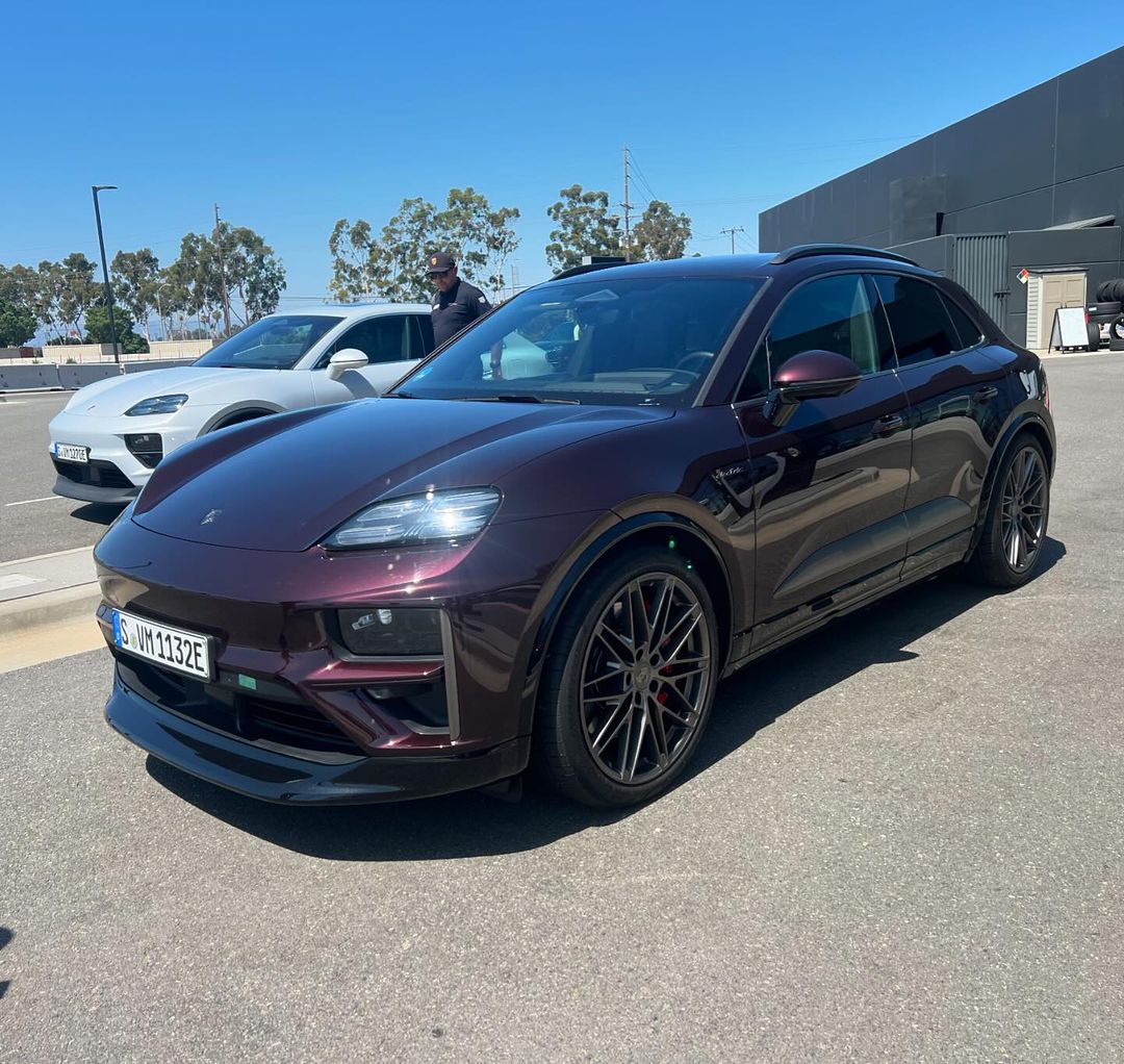 Macan EV COPPER RUBY Macan EV Photos Thread Ruby Copper Metallic Macan EV Electric