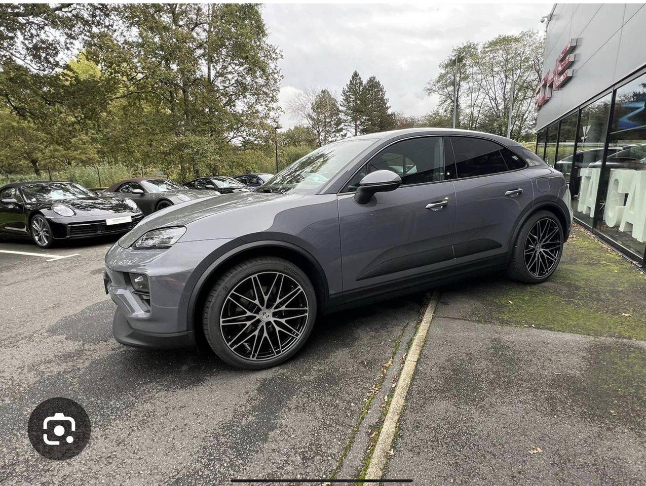 Electric Macan EV VOLCANO GREY Macan EV Photos Thread Volcano Grey Macan 4 EV 8