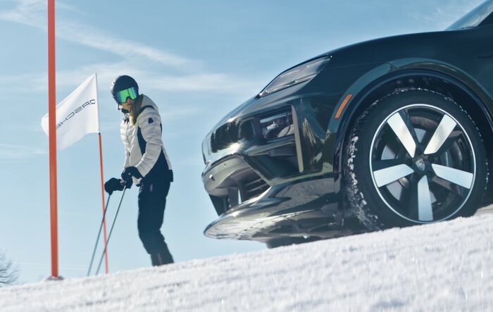 Macan EV Turbo vs Skier on Snow Slope